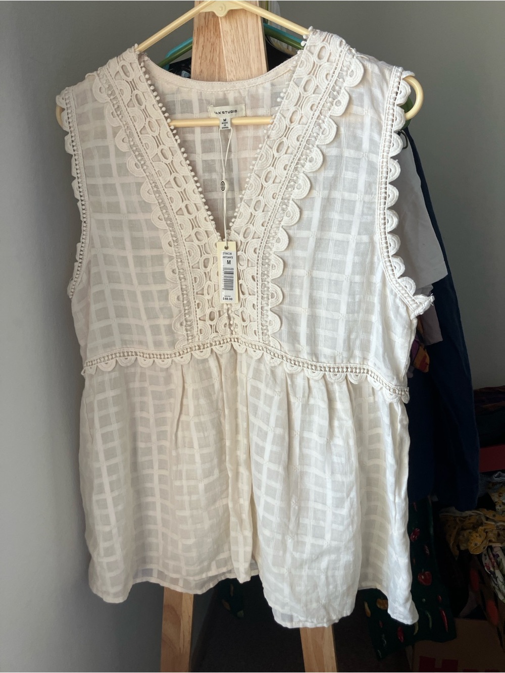 NWT Max Studio Cream Crochet-Trim Sleeveless Peasant Boho Tank Top M